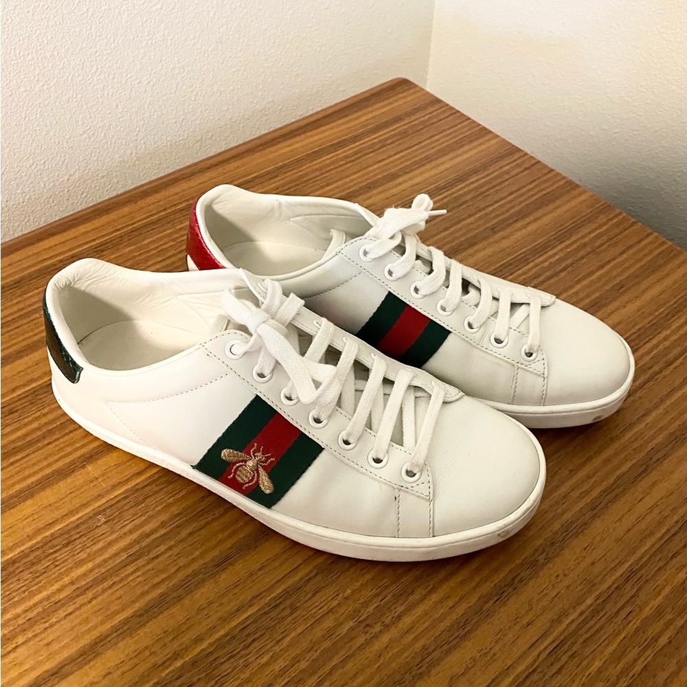 GUCCI women’s ace sneaker with bee